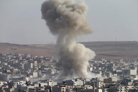ESTADO ISLÂMICO AUMENTA O AVANÇO SOBRE KOBANE, NA SÍRIA, E ONU TEME MASSACRE
