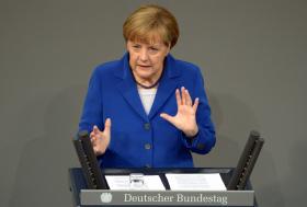 MERKEL DIZ QUE EUROPA TOMOU DESDE INÍCIO CAMINHO CORRETO PARA ULTRAPASSAR CRISE