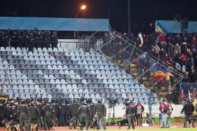 UEFA ABRE INQUÉRITO DISCIPLINAR A INCIDENTES NO SLOVAN BRATISLAVA-SPARTA PRAGA