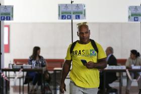 BRASIL/ELEIÇÕES: BRASILEIROS VOTAM EM LISBOA COM A ESPERANÇA DE UMA MUDANÇA