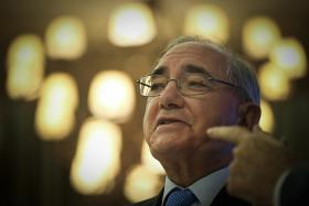 MACHETE PEDE LIGAÇÃO AÉREA PORTUGAL-CHINA PARA FOMENTAR TURISMO E NEGÓCIOS