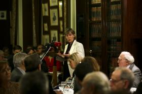 PIOR QUE PODE ACONTECER A PORTUGAL É PRECISAR DE OUTRO RESGATE E NÃO O TER — MINISTRA DAS FINANÇAS