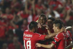 GOLO DE TALISCA DÁ VITÓRIA AO BENFICA SOBRE O RIO AVE
