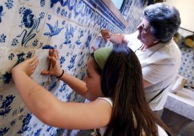 IRS: COMISSÃO PROPÕE INCLUIR AVÓS SEM RECURSOS NO CÁLCULO DO RENDIMENTO COLETÁVEL