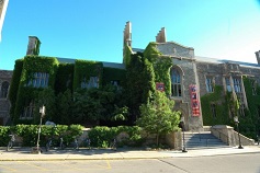Foto de arquivo da Universidade de Toronto (Hart House). Cortesia da UT