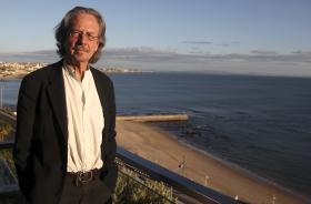 PEÇA DE PETER HANDKE “OS BELOS DIAS DE ARANJUEZ” ESTREIA-SE QUARTA-FEIRA EM PORTUGAL