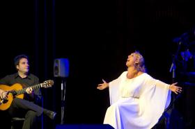 CANTORA DE FLAMENCO ESPERANZA FÉRNANDEZ EVOCA SARAMAGO NO TEATRO S. LUIZ