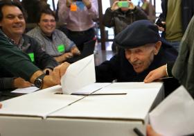 MAIS DE UM MILHÃO DE PESSOAS VOTARAM NA CONSULTA CATALÃ NAS PRIMEIRAS 4 HORAS