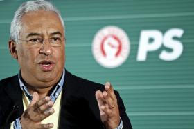 COSTA DIZ QUE MERKEL “NÃO TEM RAZÃO” E QUE FALTAM LICENCIADOS NO PAÍS