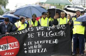 CENTENAS DE TRABALHADORES DO ALFEITE (ALMADA) EM DESFILE DE PROTESTO COM A CGTP