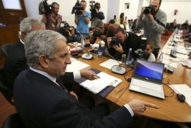 INQUÉRITO/BES: GRANDES INVESTIDORES DESFIZERAM-SE DAS AÇÕES ANTES DA SUSPENSÃO EM BOLSA