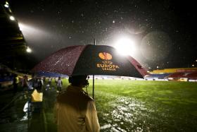 SEGUNDA PARTE DO ESTORIL-PRAIA-PSV EINDHOVEN ADIADA PARA SEXTA-FEIRA