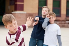 Foto de arquivo de uma criança vítima de bullying