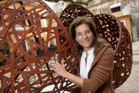 ESCULTORA MARIA LEAL DA COSTA PREMIADA PELA SOCIEDADE NACIONAL DE BELAS-ARTES