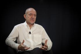 CRIMINOLOGISTA DIZ QUE MEDIDAS COMO “ROUBO OFICIAL” DE REFORMAS TÊM MATRIZ PSICOPATA