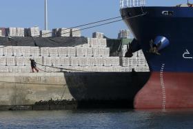 ANGOLA IMPÕE QUOTA DE IMPORTAÇÃO DE CIMENTO DE 150 MIL TONELADAS ANO