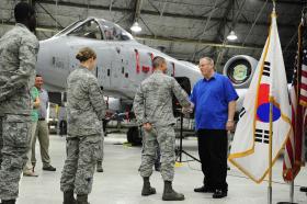 ENCERRADA BASE DOS EUA NA COREIA DO SUL DEVIDO A SUSPEITA DE ATIRADOR — EXÉRCITO