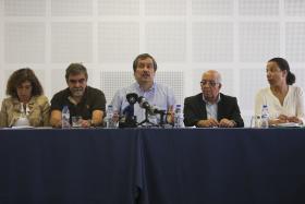 SINDICATOS DE PROFESSORES ENTREGAM PRÉ-AVISO DE GREVE PARA DIA DA PROVA DE AVALIAÇÃO