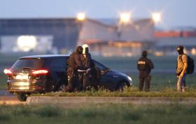 POLÍCIA FRANCESA DESMANTELA REDE SUSPEITA DE ENVIAR ‘JIHADISTAS’ PARA A SÍRIA