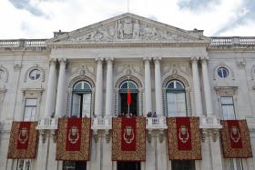 CÂMARA DE LISBOA ARRECADA ESTE ANO MAIS DE 14 MIL EUROS POR DEPÓSITO INCORRETO DO LIXO