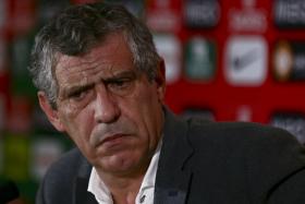 “PRESIDENTES DA UEFA E DA FIFA TÊM QUE SER NEUTROS” – FERNANDO SANTOS