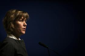 VISTOS GOLD: PROGRAMA TEM SIDO ÚTIL PARA PORTUGAL — MINISTRA DAS FINANÇAS