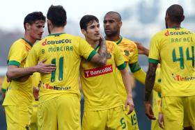 PAÇOS DE FERREIRA RECEBE ESTORIL-PRAIA E PODE PASSAR DE NOVO O SPORTING