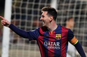 MESSI ATINGIDO POR UMA GARRAFA NOS FESTEJOS DO FC BARCELONA EM VALÊNCIA