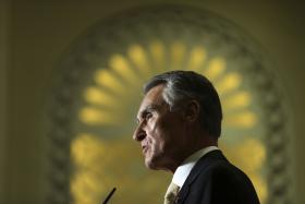 CAVACO SILVA PEDE QUE VALORES CELEBRADOS NO NATAL SE PROLONGUEM PELO ANO INTEIRO