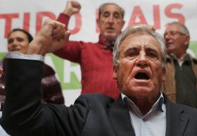 PCP ACUSA PS DE ACENAR À ESQUERDA ANTES DAS ELEIÇÕES PARA DEPOIS GOVERNAR À DIREITA