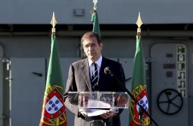 PASSOS AFIRMA QUE “NÃO ESTÁ NAS PREVISÕES DO GOVERNO” REAVALIAR FERIADOS