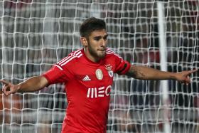 SALVIO OPERADO A NOVA FRATURA NO BRAÇO ESQUERDO É BAIXA NO BENFICA