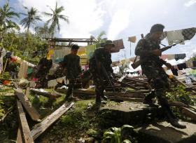 NÚMERO DE MORTOS DEVIDO A TUFÃO NAS FILIPINAS SOBE PARA 27