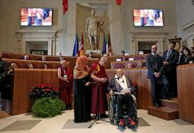 PREMIADOS NOBEL DA PAZ TEMEM “NOVA GUERRA FRIA AINDA MAIS PERIGOSA”