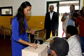 JANIRA HOPFFER ALMADA ELEITA À 1.ª VOLTA PRESIDENTE DO PAICV COM 51,24% DOS VOTOS