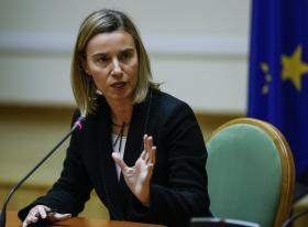CHEFE DA DIPLOMACIA DA UE ACONSELHA “MUDANÇA RADICAL” DE ATITUDE A MOSCOVO