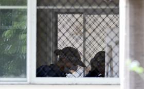 DETIDA MULHER SUSPEITA DE ESFAQUEAR 8 CRIANÇAS ATÉ À MORTE NA AUSTRÁLIA