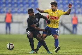 ESTORIL VENCE NA RECEÇÃO AO VITÓRIA DE GUIMARÃES E SOBE AO NONO LUGAR