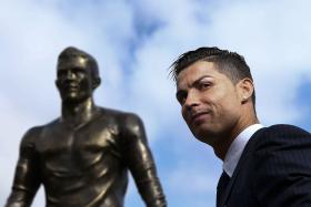 CRISTIANO RONALDO NO ‘ONZE IDEAL’ DE 2014 DO JORNAL L’EQUIPE