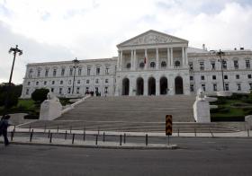 PCP CONFRONTA GOVERNO SOBRE EMPOBRECIMENTO E EXIGE REDISTRIBUIÇÃO DE RENDIMENTOS