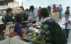 MAIS FAMÍLIAS NO ONTÁRIO PROCURAM OS BANCOS ALIMENTARES