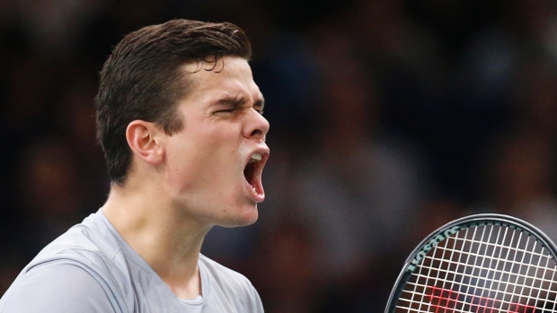 Milos Raonic do Canadá celebra uma vitória. Foto de arquivo. (AP Photo / Michel Euler)