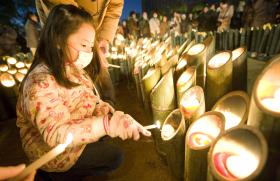 JAPÃO ASSINALA 20.º ANIVERSÁRIO DE SISMO EM KOBE QUE CAUSOU MAIS DE 6000 MORTOS