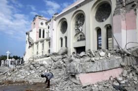 HAITI/5 ANOS: MILITARES BRASILEIROS DE FORÇA DE PAZ JUNTARAM-SE ÀS AÇÕES HUMANITÁRIAS