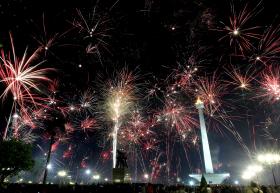 OS ‘PORTUGUESES NEGROS’ DE JACARTA RECEBEM ANO NOVO PEDINDO PERDÃO E SANTIDADE