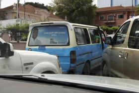 ACIDENTE COM CAMIÃO SEM TRAVÕES FAZ 20 FERIDOS NO SUL DE ANGOLA