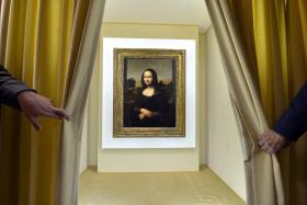 MUSEU DO LOUVRE DE PARIS VOLTOU A SER O MAIS VISITADO DO MUNDO EM 2014