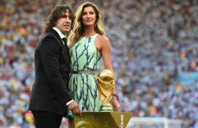 PUYOL TERMINA RELAÇÃO LABORAL COM O FC BARCELONA