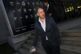 DIRETOR-GERAL DO FC PORTO CASTIGADO UM MÊS POR EXALTAÇÃO EM BRAGA