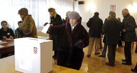 COLIGAÇÃO NO PODER NA CROÁCIA É TESTADA HOJE NA SEGUNDA VOLTA DAS PRESIDENCIAIS